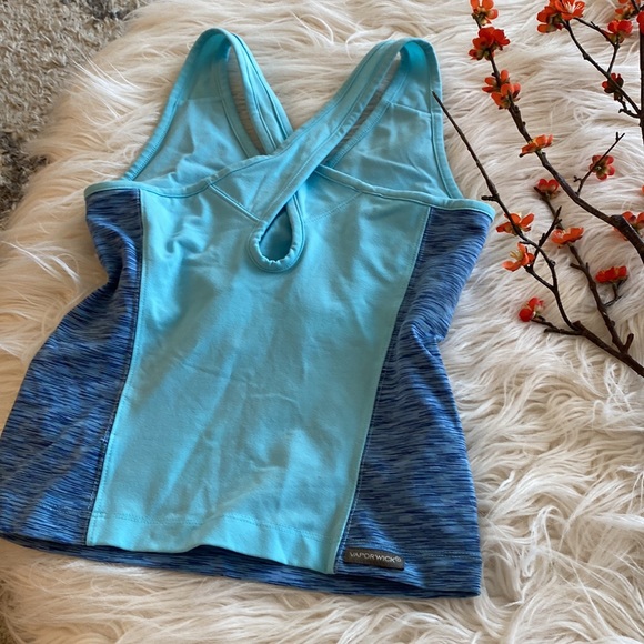 NEW THE NORTH FACE tank top - Picture 8 of 11